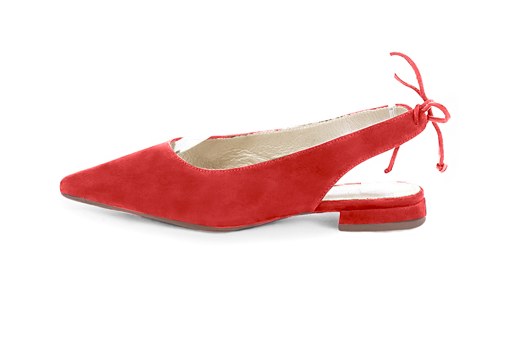 Women's scarlet red elegant slingback heels. Pointed toe. Flat flare heels - Profile view